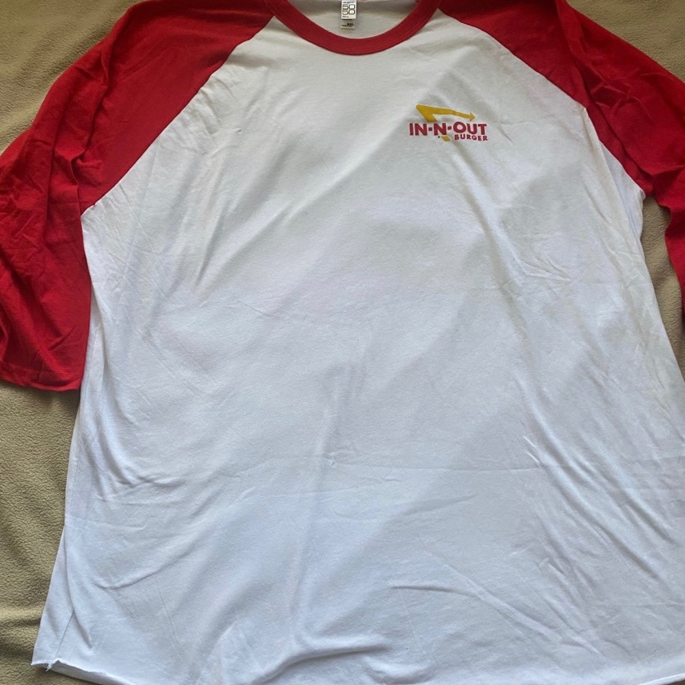 New IN-N-OUT Burger UNISEX Baseball Style Shirt🍔
